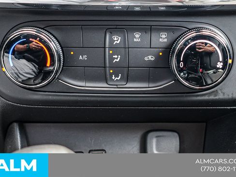 Used 2025 Buick Encore GX Preferred FWD image 32
