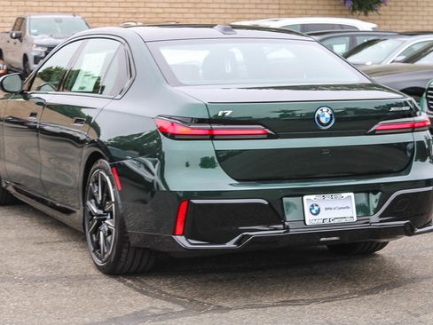 New 2026 BMW i7 xDrive60 AWD/4WD image 4