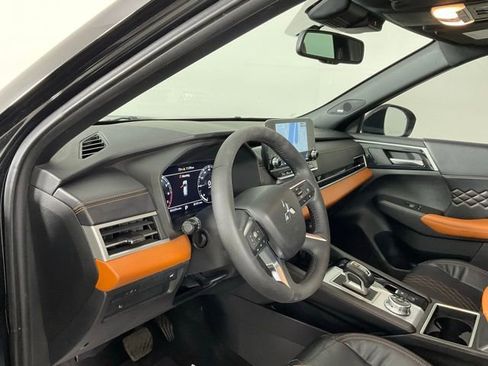 Used 2022 Mitsubishi Outlander SEL image 10