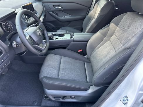 New 2026 Nissan Rogue SV image 9