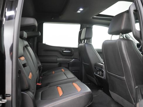 Used 2021 GMC Sierra 1500 AT4 w/ AT4 Premium Package AWD/4WD image 14