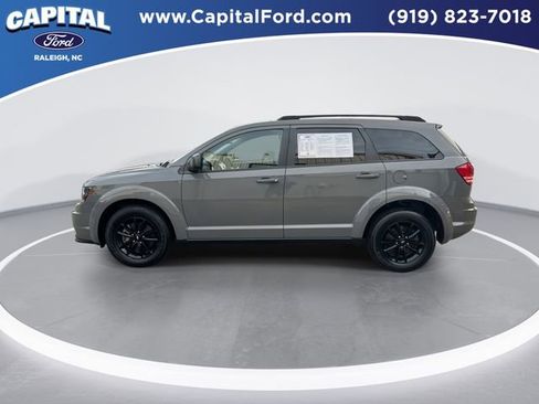 Used 2020 Dodge Journey SE w/ SE Popular Equipment Group image 5