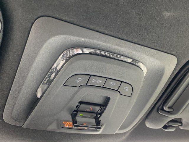 Used 2025 Toyota Corolla SE FWD image 31