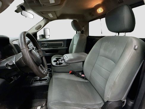 Used 2014 RAM 2500 Tradesman w/ Chrome Appearance Group AWD/4WD image 5