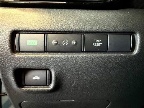 New 2025 Nissan Sentra SV w/ All-Weather Package image 30