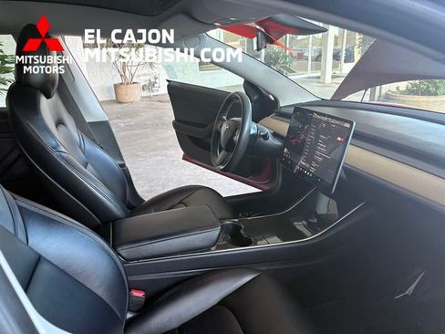 Used 2018 Tesla Model 3 Long Range RWD image 19