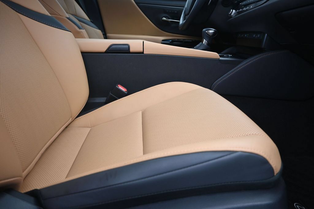 Certified 2024 Lexus ES 350 w/ Premium Package FWD image 25