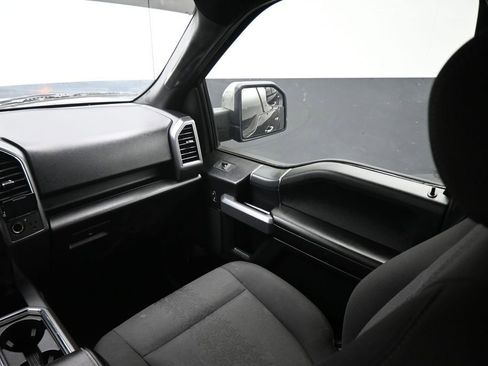 Used 2018 Ford F150 XLT w/ Equipment Group 302A Luxury AWD/4WD image 13