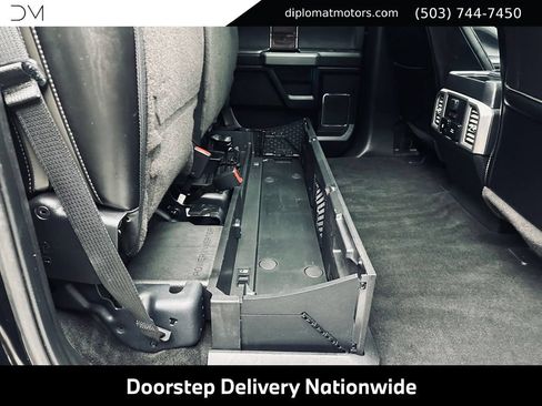 Used 2017 Ford F250 Platinum w/ Platinum Ultimate Package AWD/4WD image 22
