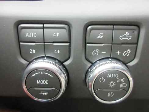 New 2026 GMC Sierra 2500 Denali Ultimate AWD/4WD image 18