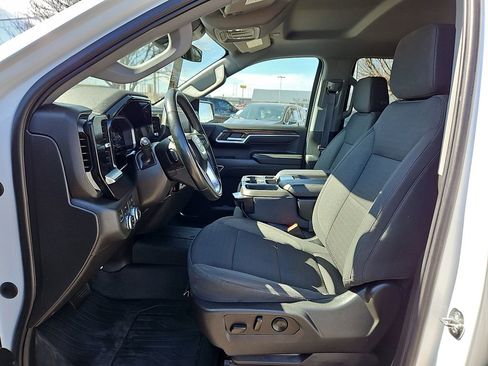 Used 2023 GMC Sierra 1500 SLE image 13