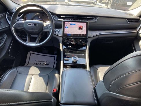 Used 2022 Jeep Grand Cherokee L Limited image 15