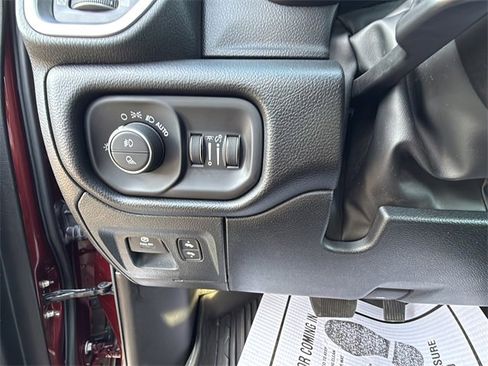 Used 2023 RAM 1500 Laramie image 25