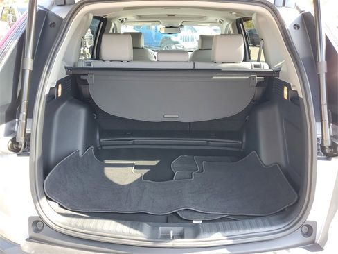 Used 2020 Honda CR-V Touring image 10