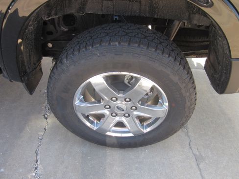 New 2025 Ford Ranger Lariat w/ Chrome Accent Package image 8