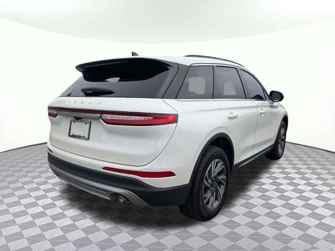 Used 2026 Lincoln Corsair Premiere FWD image 3