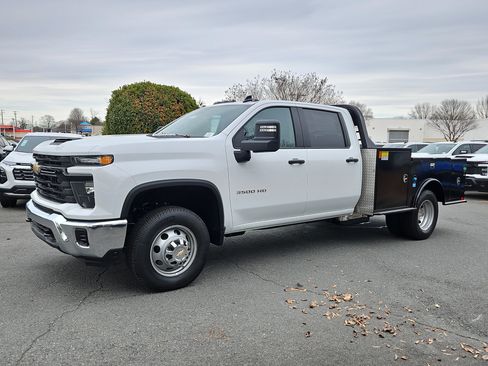 New 2025 Chevrolet Silverado 3500 W/T w/ WT Convenience Package image 1