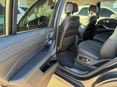 Used 2020 BMW X7 xDrive40i w/ Premium Package image 13