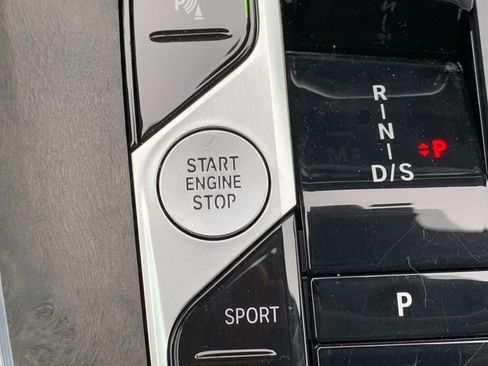 Used 2024 BMW X5 xDrive40i w/ Premium Package image 27