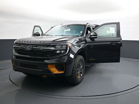 Used 2025 Ford Expedition Tremor image 49