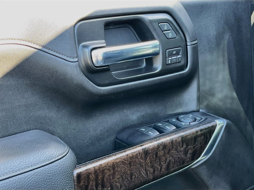 Used 2020 GMC Sierra 1500 Denali w/ Technology Package RWD image 18