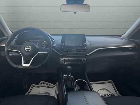 Certified 2024 Nissan Altima 2.5 SV image 11