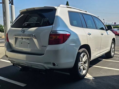 Used 2010 Toyota Highlander Limited AWD/4WD image 5