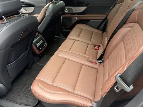 Used 2026 Lincoln Nautilus Reserve image 14