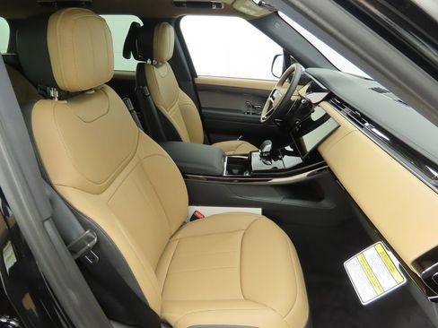New 2026 Land Rover Range Rover Sport Dynamic SE image 19