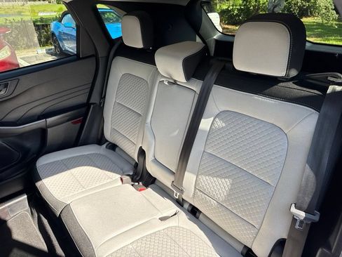 Used 2023 Ford Escape Active FWD image 12