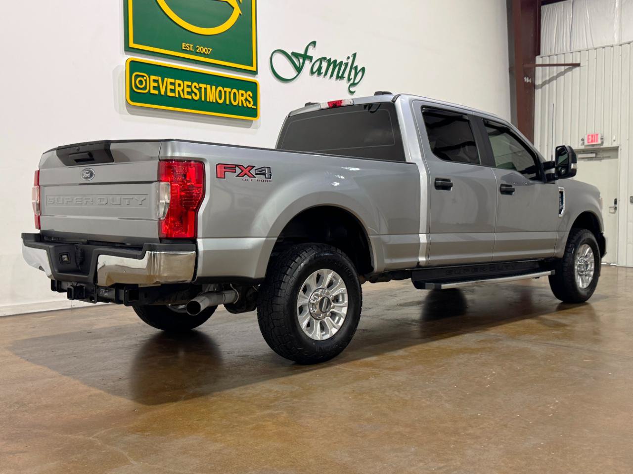 Used 2022 Ford F250 XL w/ STX Appearance Package AWD/4WD image 8