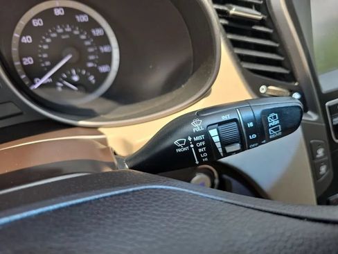 Used 2018 Hyundai Santa Fe Sport w/ 2.4L Value Package 02 FWD image 25