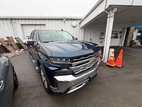 Used 2021 Chevrolet Silverado 1500 LTZ w/ Z71 Off-Road Package image 7