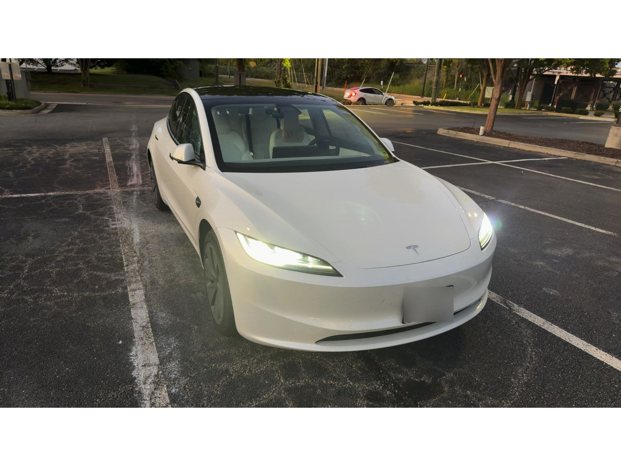 Used 2025 Tesla Model 3 Long Range RWD image 3
