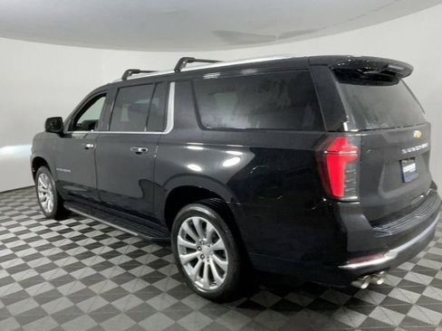 New 2025 Chevrolet Suburban Premier image 6