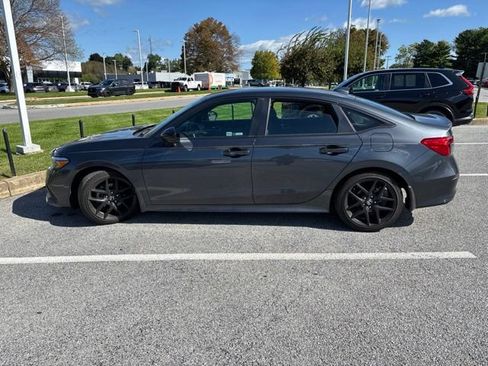 Used 2024 Honda Civic Sport image 7