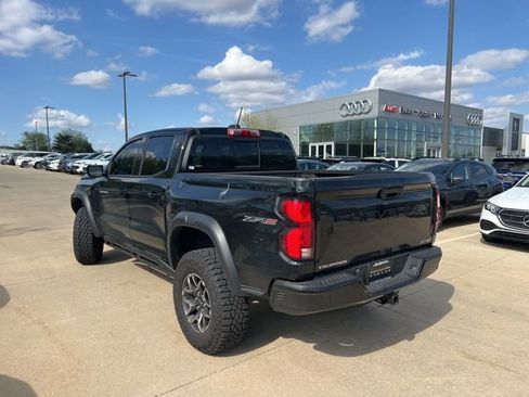 Used 2025 Chevrolet Colorado ZR2 image 4