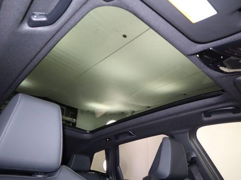 New 2026 BMW X3 xDrive30 w/ Premium Package image 19