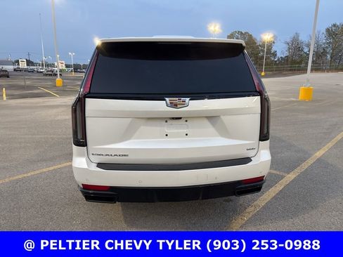 Used 2023 Cadillac Escalade Sport w/ Touring Package image 6