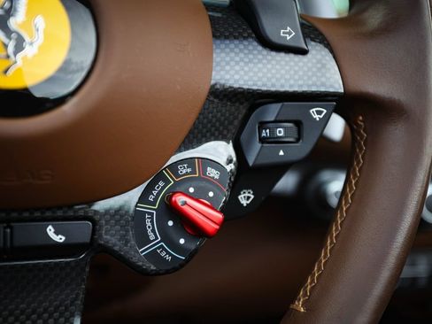 Certified 2022 Ferrari 812 GTS RWD image 28