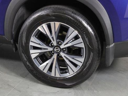 Certified 2021 Nissan Rogue SV w/ Premium Package FWD image 15