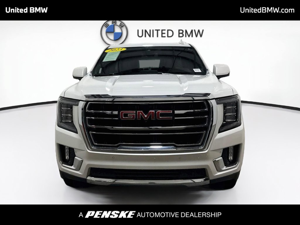 Used 2023 GMC Yukon SLT w/ SLT Premium Package AWD/4WD image 2