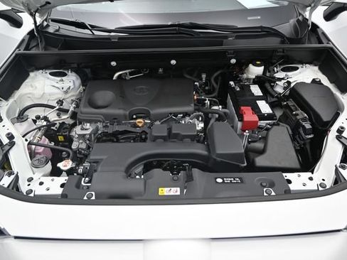 Used 2024 Toyota RAV4 XLE FWD image 19
