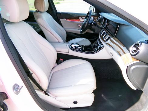 Used 2018 Mercedes-Benz E 300 image 18