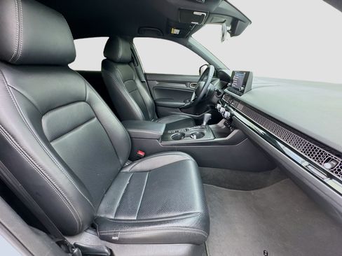 Used 2025 Honda Civic Sport image 18