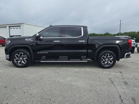 Used 2023 GMC Sierra 1500 SLT w/ SLT Premium Plus Package image 2