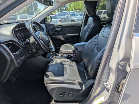 Used 2019 Jeep Cherokee Limited AWD/4WD image 28