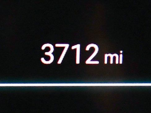 Used 2025 Lamborghini Urus SE image 17