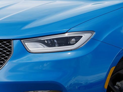 New 2026 Chrysler Pacifica Limited w/ S Appearance Package image 12