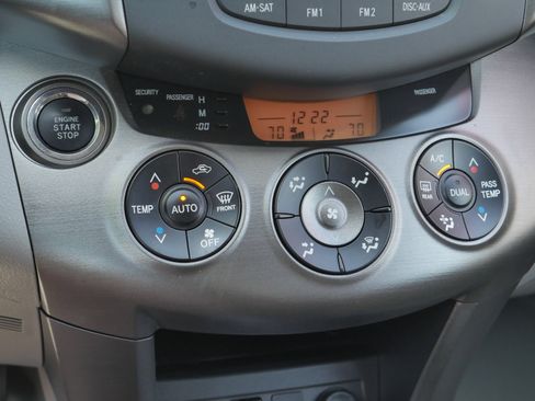Used 2009 Toyota RAV4 Limited AWD/4WD image 13